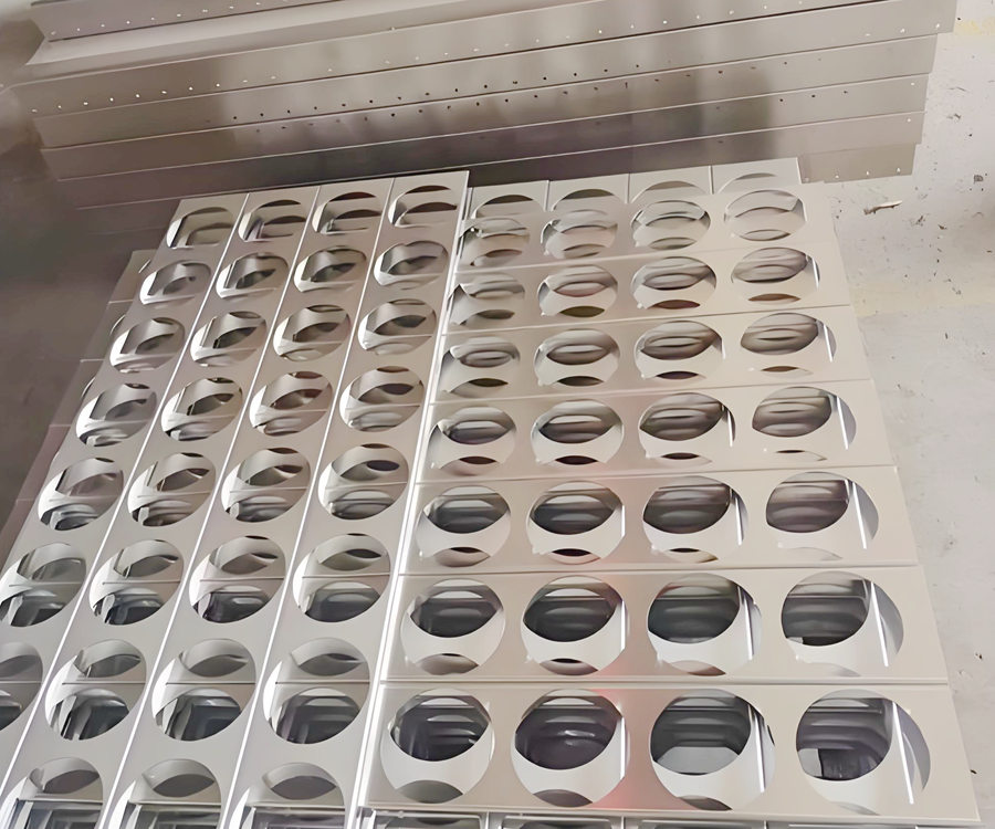 激光切割薄钢板